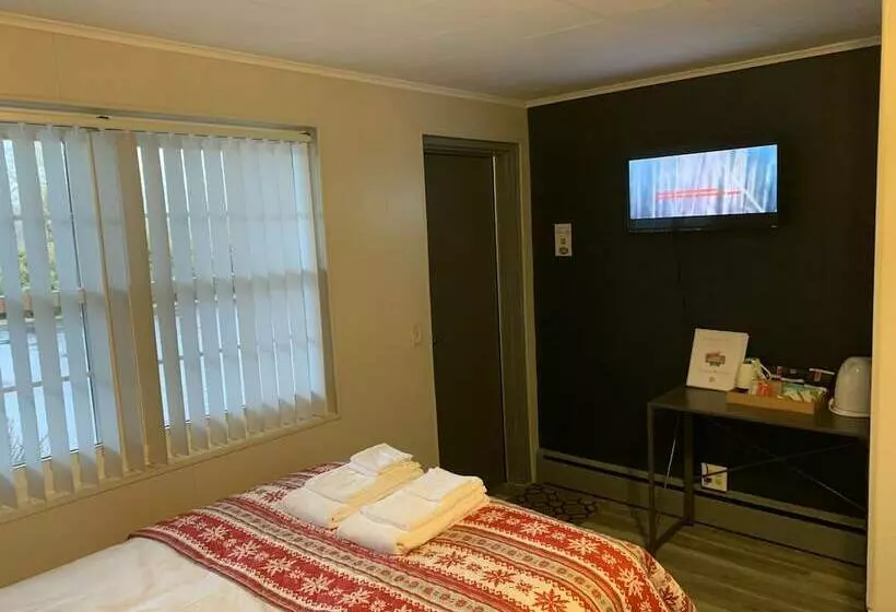 Yellow Springs Motel