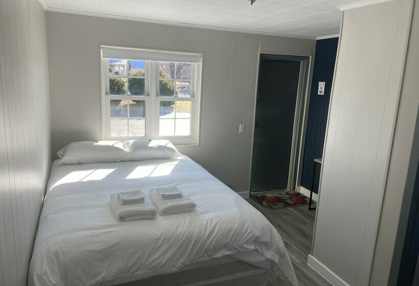 Yellow Springs Motel