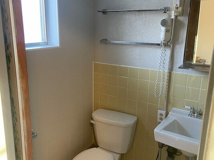 Yellow Springs Motel