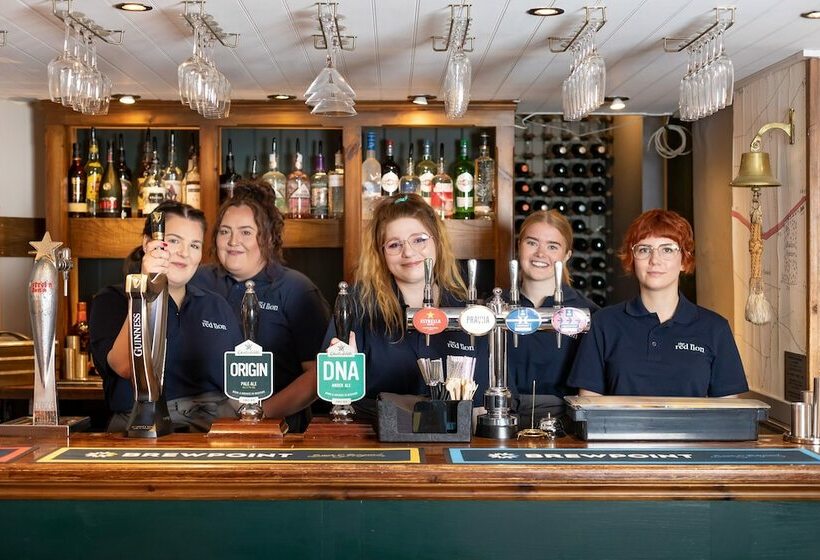 客栈  The Red Lion