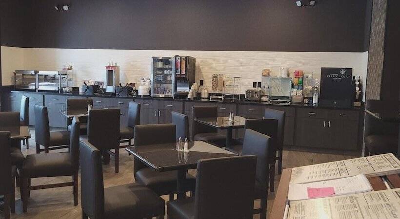 Cobblestone Hotel & Suites   International Falls