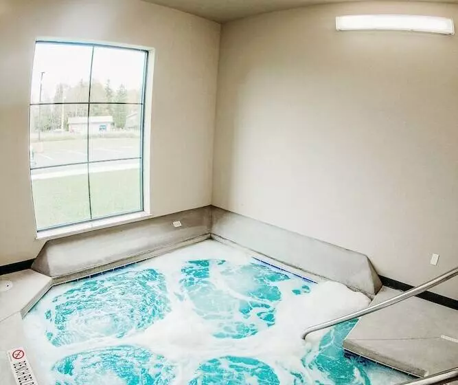 Cobblestone Hotel & Suites   International Falls