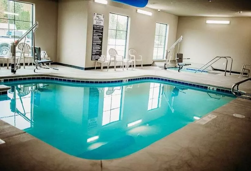 Cobblestone Hotel & Suites   International Falls