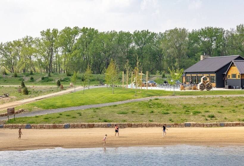 酒店 Sankoty Lakes Resort