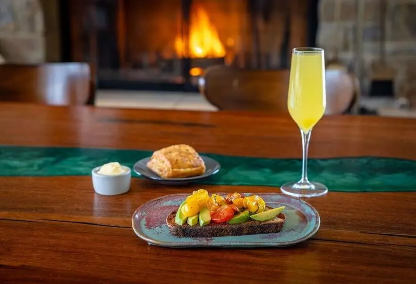 Hotelli Sankoty Lakes Resort