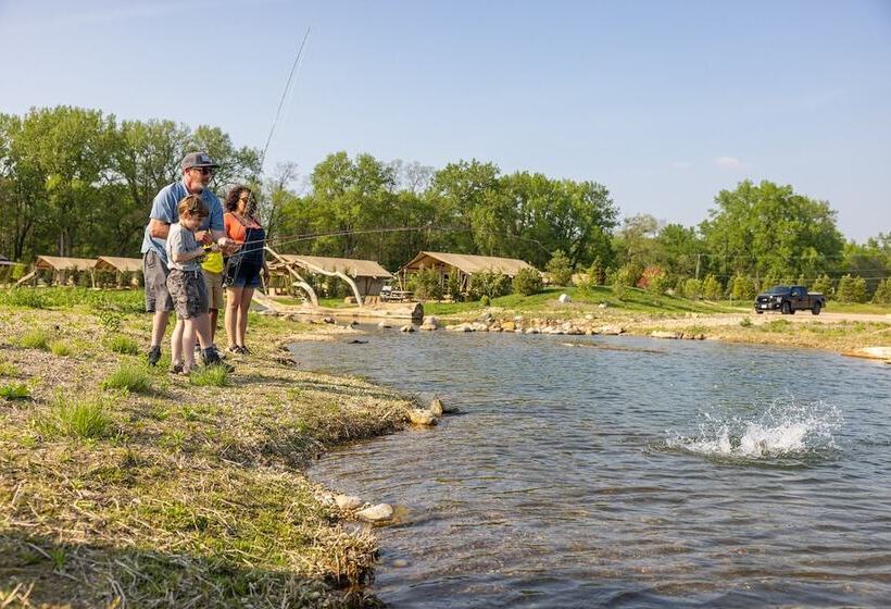 酒店 Sankoty Lakes Resort