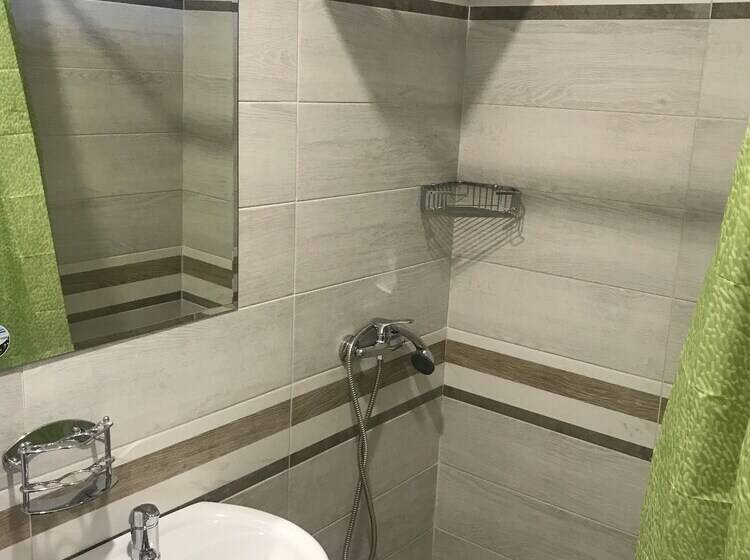 تختخواب و صبحانه Meridian