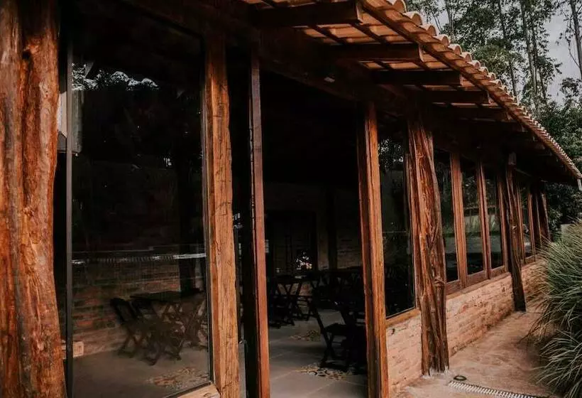 ホテル Estancia Peti