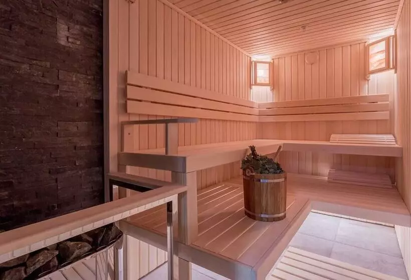 ホテル Gold Inn Garden