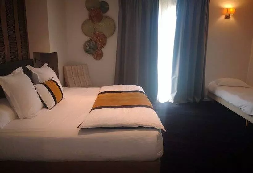 Les Suites   Konine 4   Hotel & Bar & Restaurant