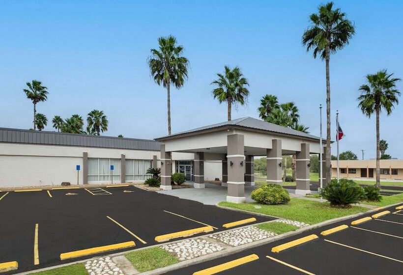 فندق Quality Inn