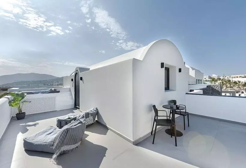 Onyx Hotel & Suites