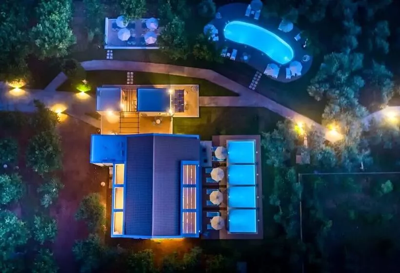 ペンション Alonaki Resort