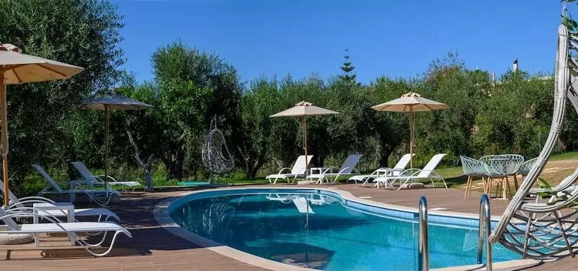 ペンション Alonaki Resort