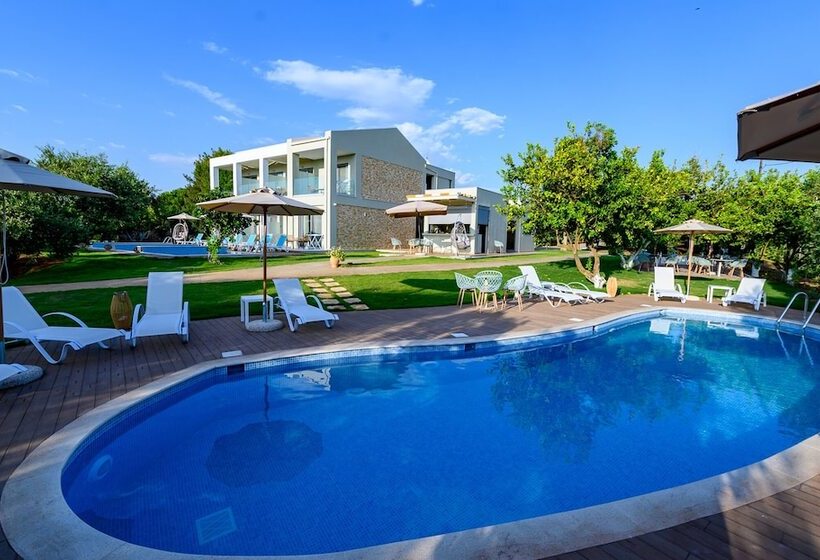 ペンション Alonaki Resort