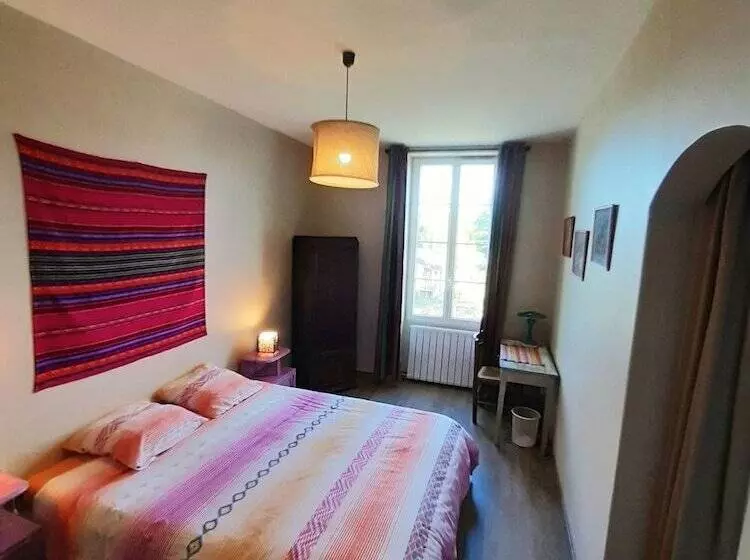 Majatalo Le Clos De La Salamandre