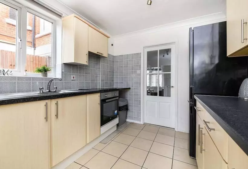 Residenssi 4br 10guests Parking Garden