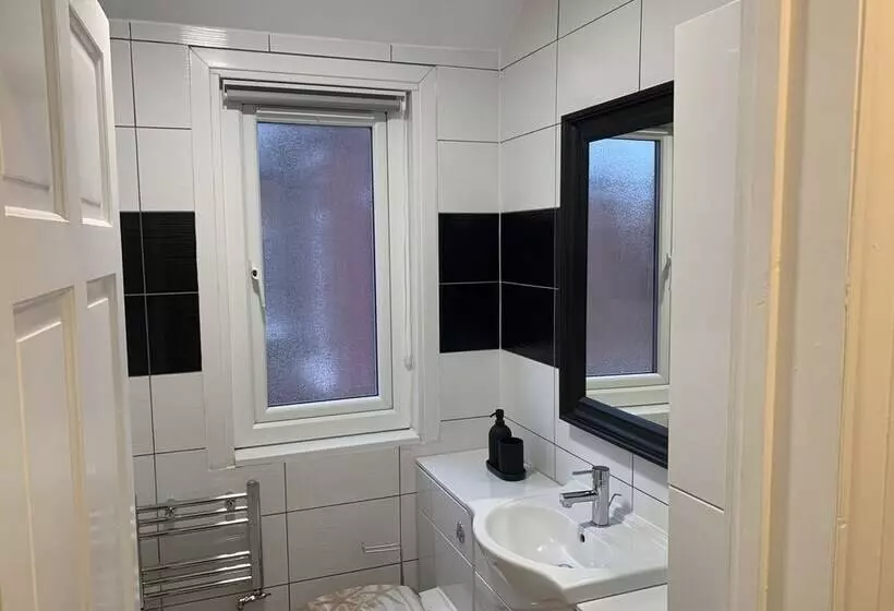 Residenssi 4br 10guests Parking Garden