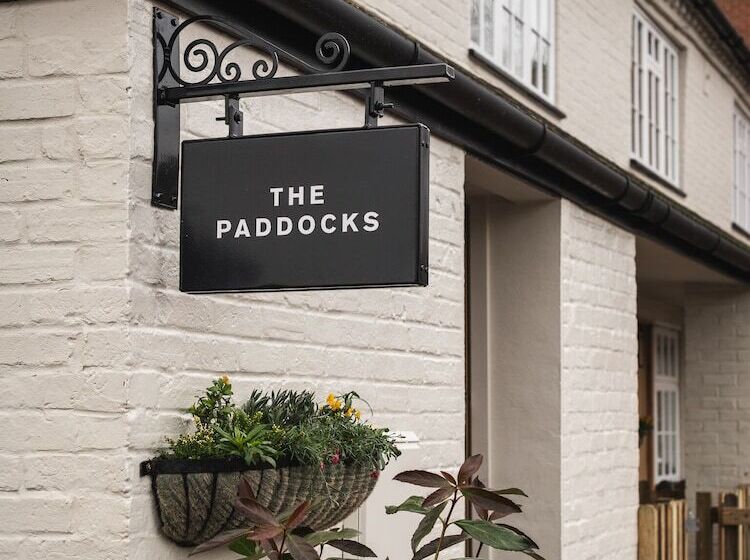 客栈  Hare & Hounds Newbury