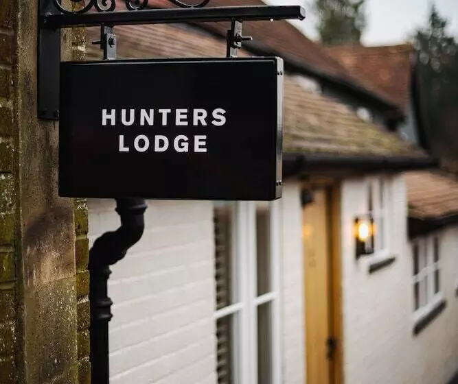 Hostelli Hare & Hounds Newbury