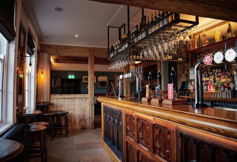 客栈  Hare & Hounds Newbury