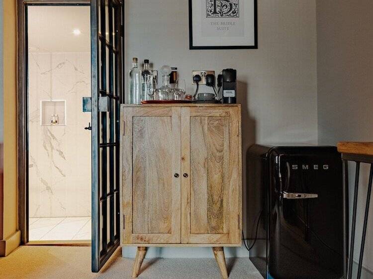 客栈  Hare & Hounds Newbury