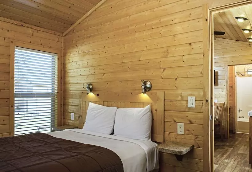 ホテル Yosemite Lakes Rv Resort
