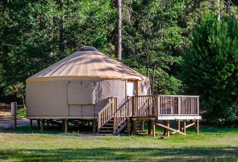 ホテル Yosemite Lakes Rv Resort