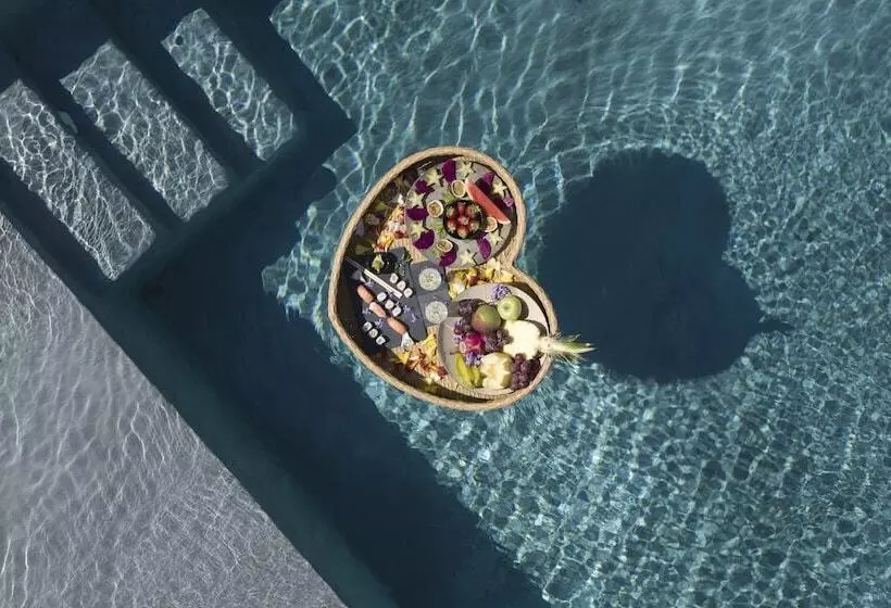 هتل Absolute Paradise Santorini  Adults Only