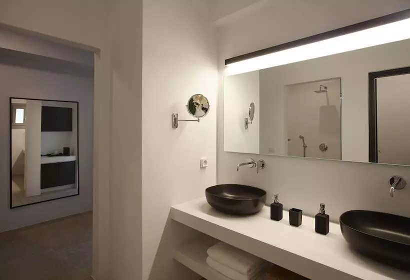 هتل Absolute Paradise Santorini  Adults Only