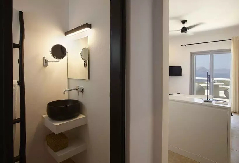 هتل Absolute Paradise Santorini  Adults Only