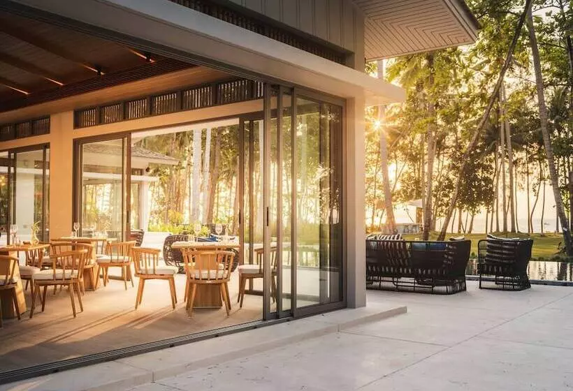 ホテル Avani+ Khao Lak Resort