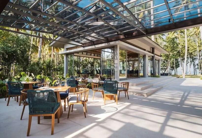 ホテル Avani+ Khao Lak Resort