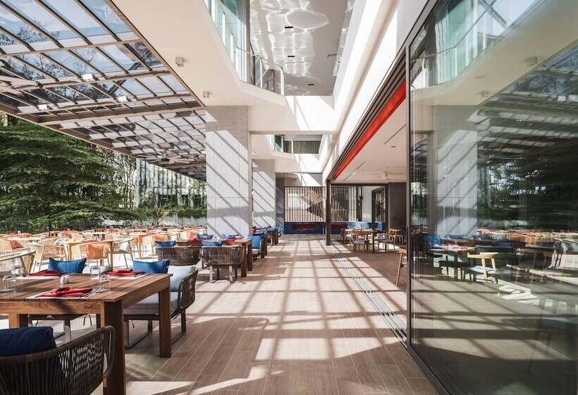 酒店 Avani+ Khao Lak Resort