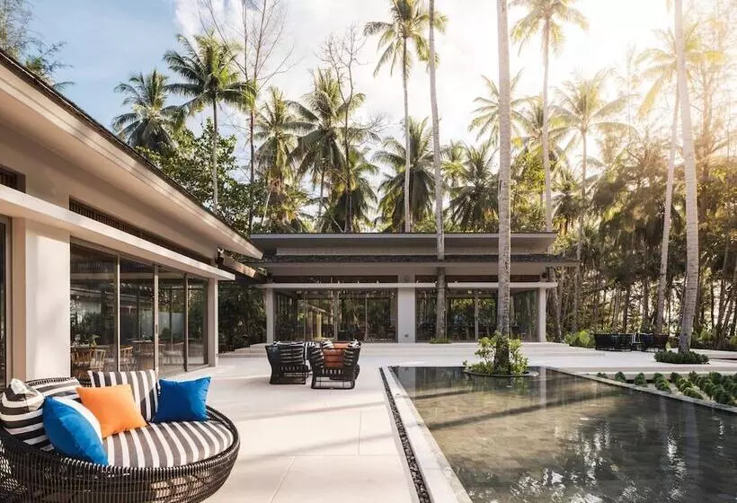 ホテル Avani+ Khao Lak Resort
