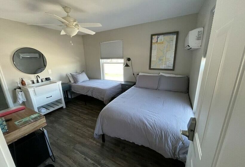 Отель Talkin Tackle Outfitter And Lodge