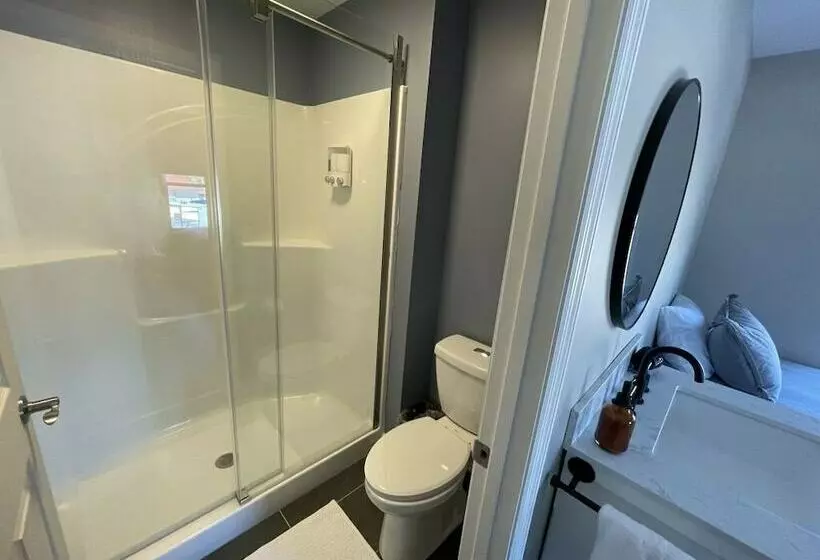 Hotelli Talkin Tackle Outfitter And Lodge