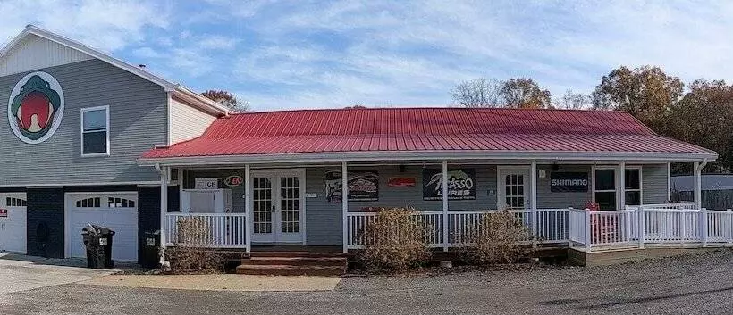 Hotelli Talkin Tackle Outfitter And Lodge