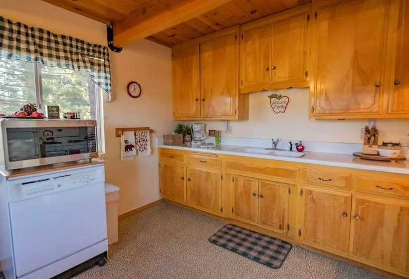 Heavenly Cabin