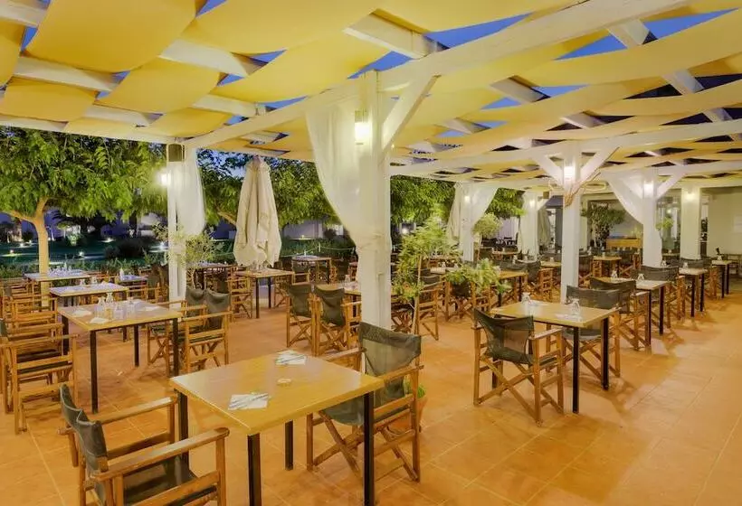 هتل Aeolian Village Beach Resort