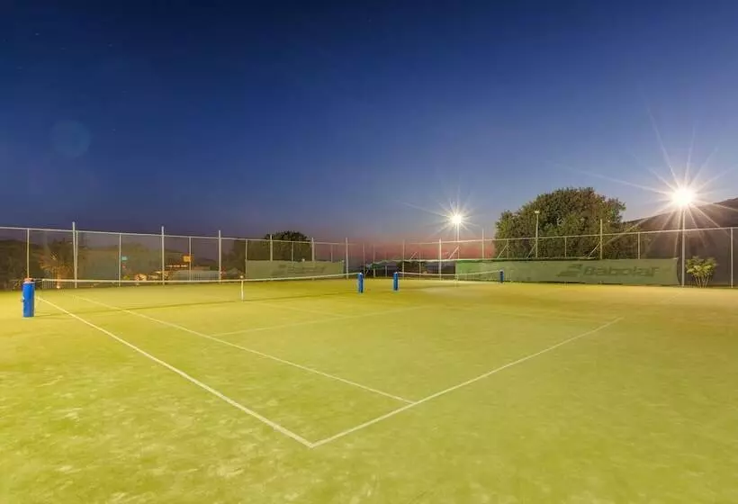 هتل Aeolian Village Beach Resort