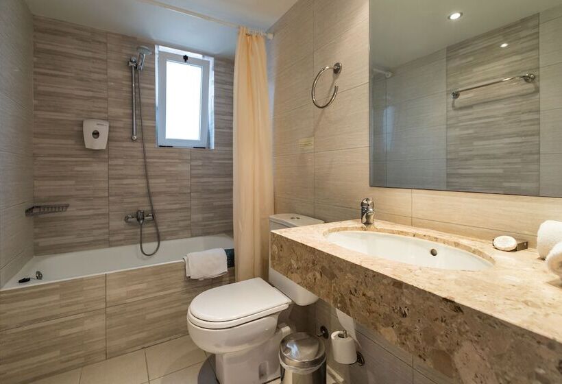 酒店 Aeolian Village Beach Resort