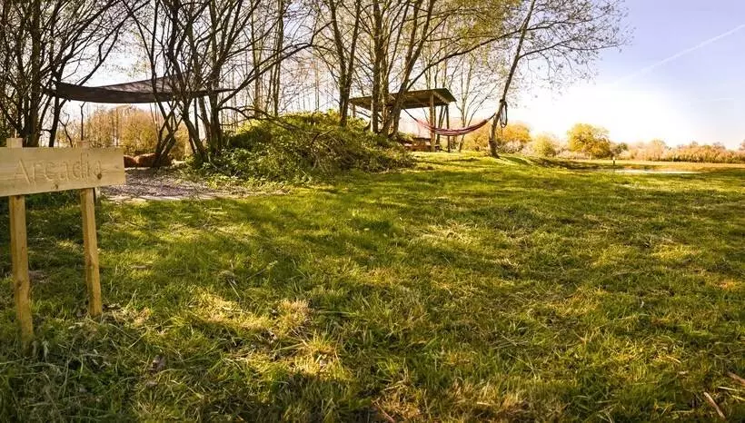 Hotelli Arcadia Safari Tent In Private 5 Acre Field