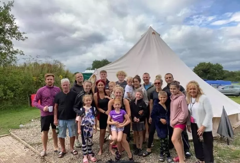 Hotelli Arcadia Safari Tent In Private 5 Acre Field