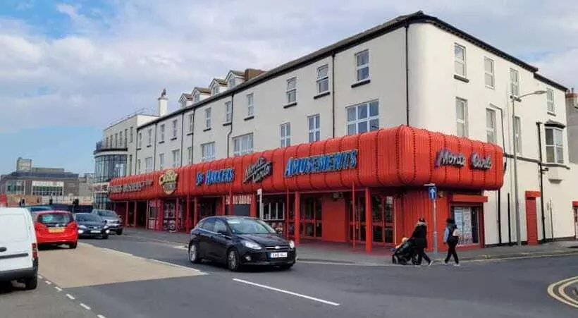 Hotelli Family Friendly 2 Bed Caravan In Rhyl, North Wales