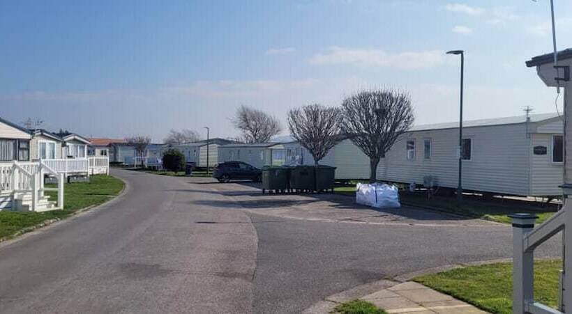 ホテル Family Friendly 2 Bed Caravan In Rhyl, North Wales