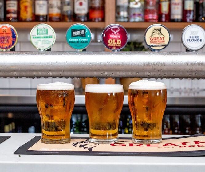 בית מלון כפרי Five Island