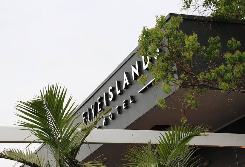 בית מלון כפרי Five Island