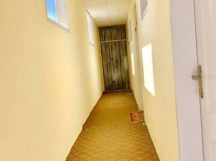 هتل Hunza Huts Duikar Altit