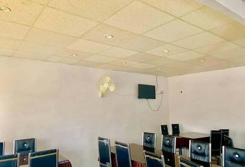 هتل Hunza Huts Duikar Altit